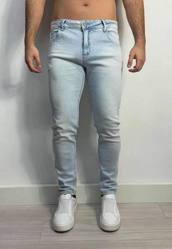Calça Jeans Skinny Clean